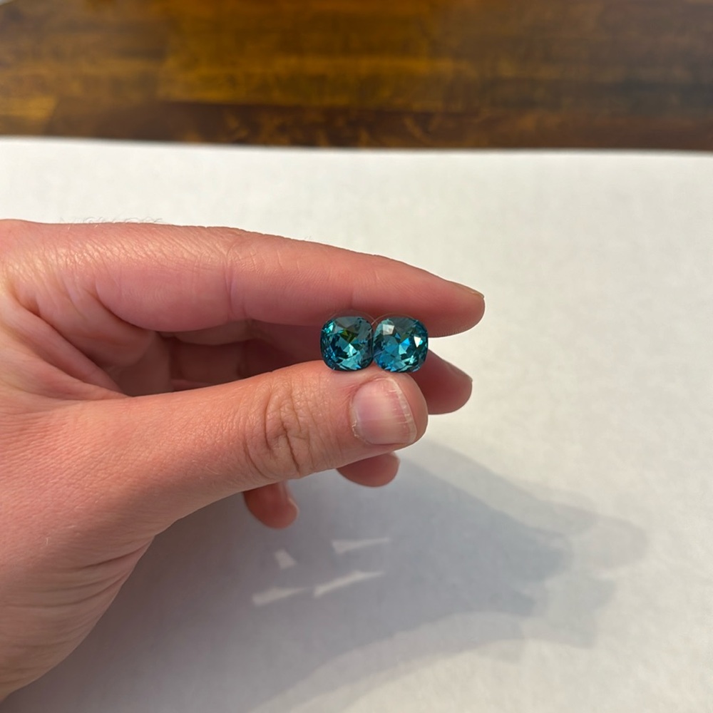 Blue cushion cut crystal stud earrings